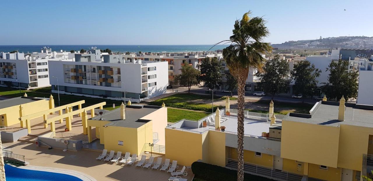 Sea View Apartment By Beach & Marina #1869 Lagos Bagian luar foto