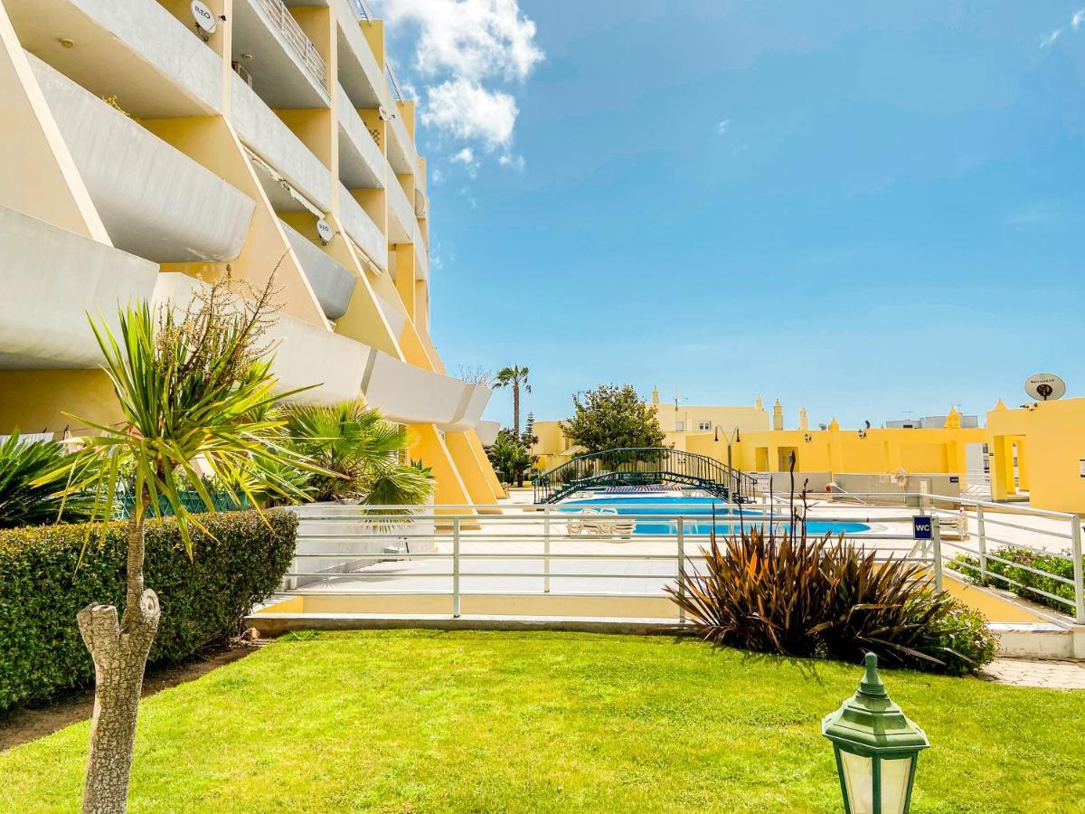 Sea View Apartment By Beach & Marina #1869 Lagos Bagian luar foto