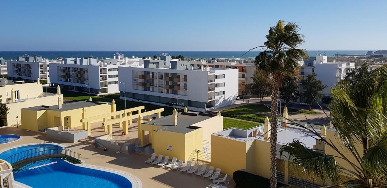 Sea View Apartment By Beach & Marina #1869 Lagos Bagian luar foto