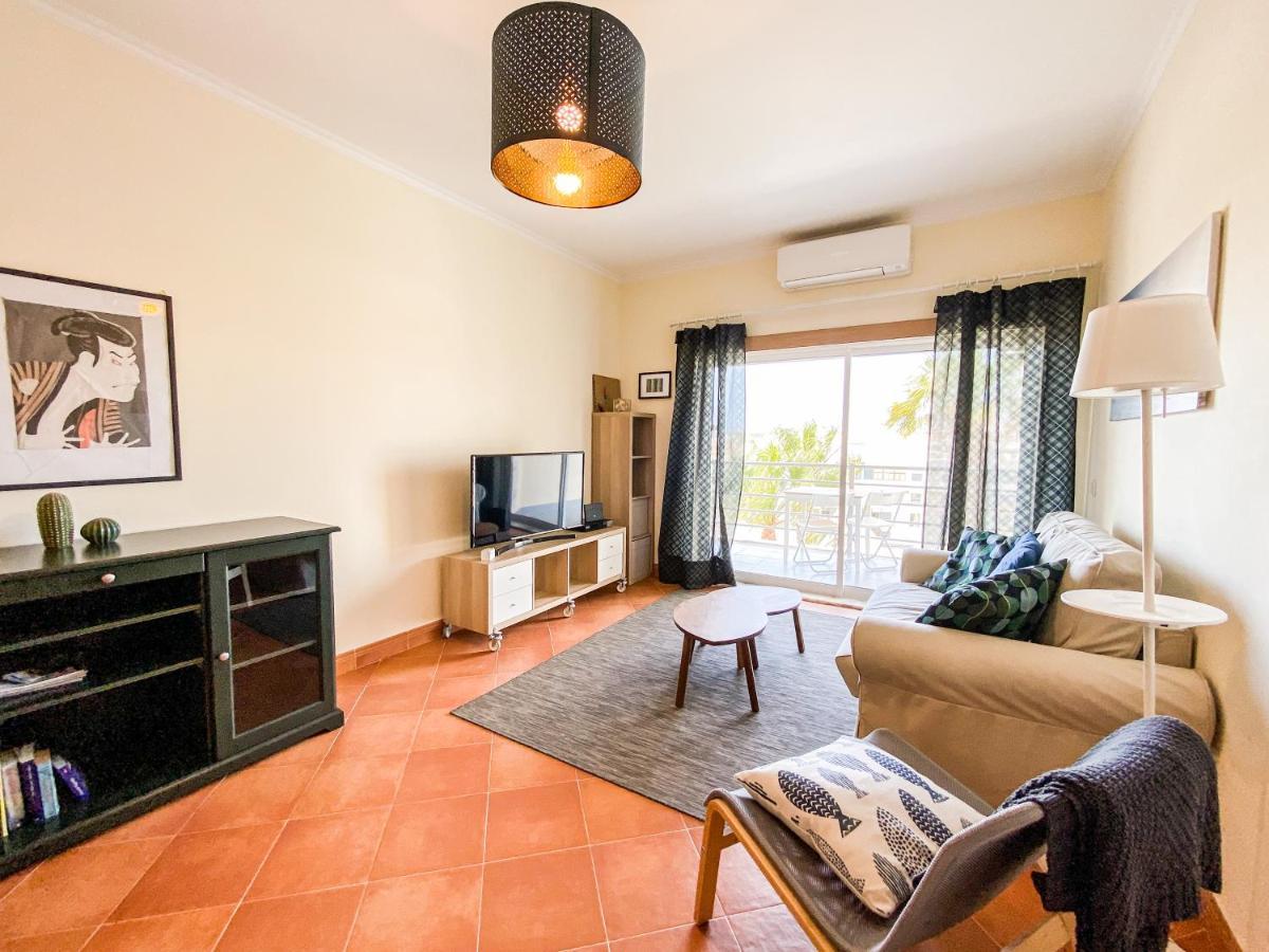 Sea View Apartment By Beach & Marina #1869 Lagos Bagian luar foto